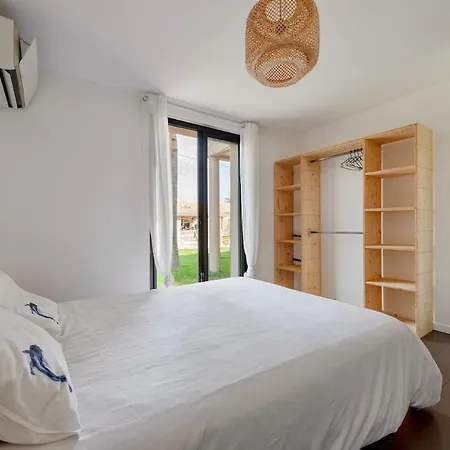 Villa 3 Chambres, Vue Mer, Premiere Ligne, Piscine, A Pieds *